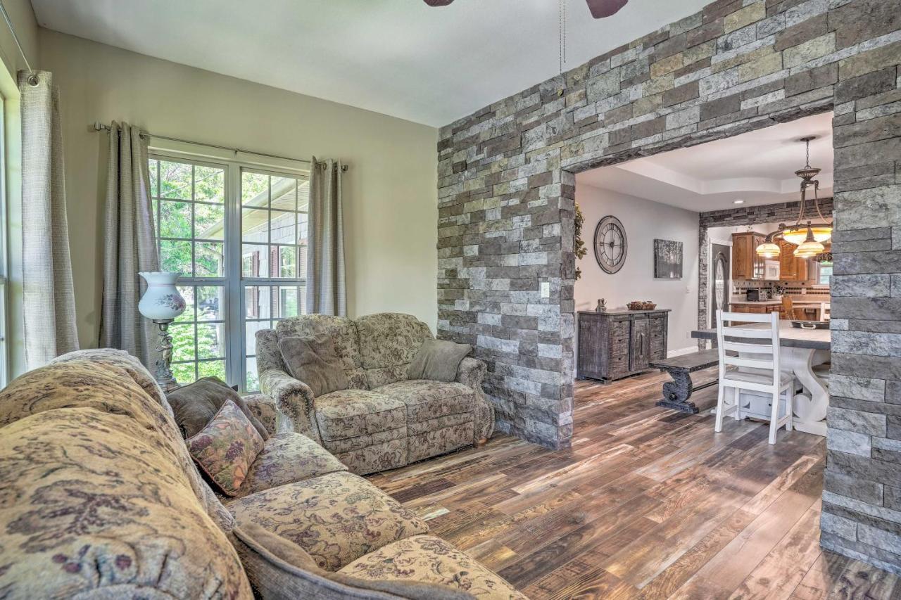 Spacious Group-Friendly Georgia Home On Lake Trenton Exterior photo